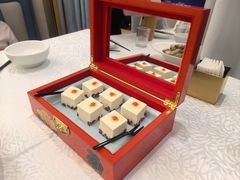 -品海楼·大连海胆锅贴馆(东港店)