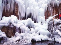 -大平台龙居瀑布旅游区