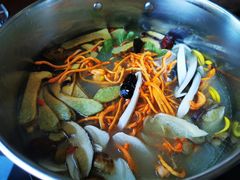 -野菌皇海景野生菌火锅(滨海大道店)