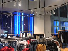 -H&M(鹏欣水游城店)