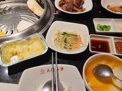 -木槿花韩式炭烤·熟成肉工坊(孙文东路店)