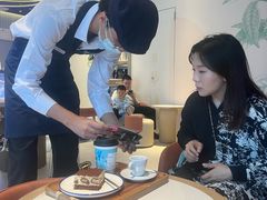-LAVAZZA拉瓦萨咖啡(中航城君尚购物中心店)