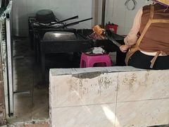 -黄记四更烤乳猪店