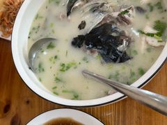 -美顺香食府鱼头老店(雪野湖店)