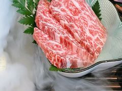 -铭牛烧肉·和牛海鲜自助(高新月牙湖店)