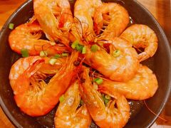 白灼白虾-老东镇啤酒屋海鲜加工·蒸汽海鲜·海鲜烧烤(台东店)