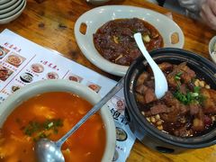 -饭饱香土碗菜(新科店)