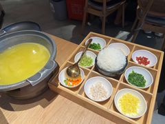 -川堂风·跷脚牛肉·乐山爆炒(宝山日月光店)