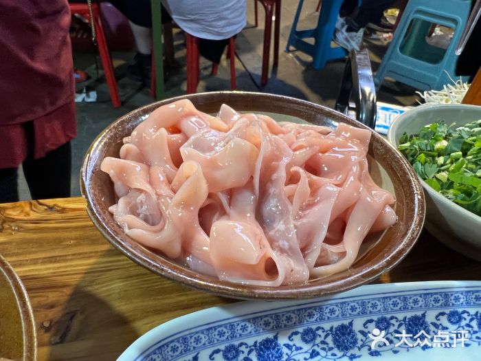 椒贵火锅(剑南大道店)碗碗鸭血图片