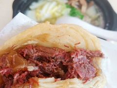 -闫家驴肉老店(华电一校店)