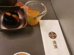 -湊湊火锅·茶憩(南京万象天地店)