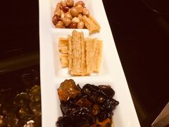 -大理实力希尔顿酒店御璽中餐厅YUXI – CHINESE RESTAURANT