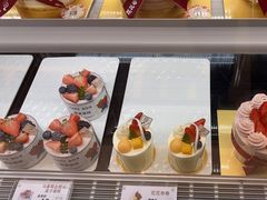 -花花卷卷·鲜食蛋糕(静安久光百货店)