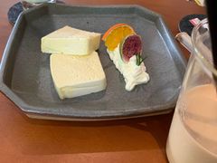 -彳亍咖啡·这里(水湾路店)