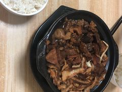 -赵家牛肉砂锅(台西三路店)