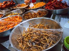 -蓝精灵饺子店