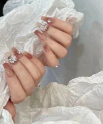-J·花崎美睫美甲