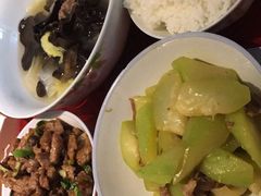 -爱的果实月嫂育婴师(世纪东方店)