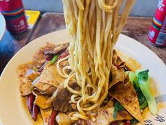 -方铲铲·成都板凳面(滨江银泰店)