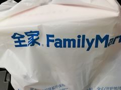 -全家便利店(莲花池东路店)