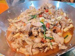 -昱龙大盆牛蛙馆(三兴街总店)