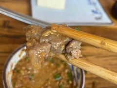 -毛辣果·贵州红酸汤牛肉火锅(西单店)