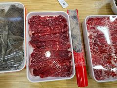 -杨老板·海鲜集市火锅·鲜切牛肉(中防万宝店)