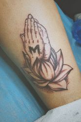 -SNOW TATTOO STUDIO