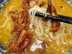 -002鱼汤粉(龍園店)