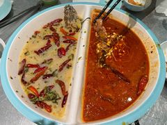 -姚姚酸菜鱼·金戈戈香港豉油鸡(喜荟城联名店)