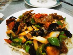 -汗腾格里·风味餐厅(新疆驻京办店)