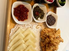 -丝路东方虾仁水饺(北京路二宫汇嘉店)