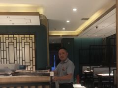 -老周家酱卤猪蹄私房菜(克拉玛依西街店)
