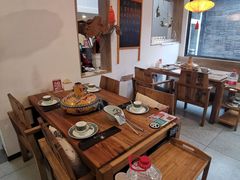 -毛辣果·贵州红酸汤牛肉火锅(西单店)