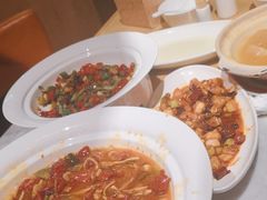 -渝信川菜 · 川味家常菜(财富购物中心店)