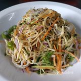 来绿苑,尝一口风干鸡,邂逅舌尖与环境的双重美好️