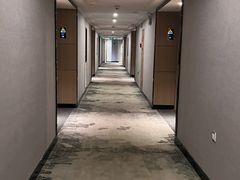 -华海酒店(茂名高铁站店)