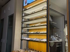 -优医视平价眼镜蔡司依视路折扣工厂店(十里堡店)