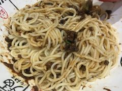 菌菇牛肉酱拌面-牛吃草牛肉面(翠柏路店)