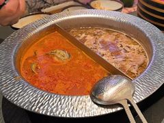 -牛YO寿喜烧·铁板烧和牛火锅自助(市府恒隆店)
