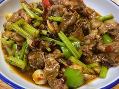 -超越海鲜屋(飞龙物业店)