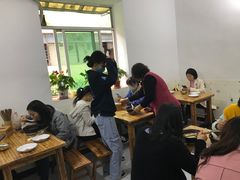 大堂-贵州沾水米线(学田湾店)