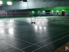 -健龙森俱乐部·游泳·健身·羽毛球综合体育馆