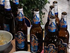 -东海岸人工湖美食村