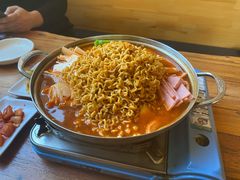 部队火锅-百年石锅饭·朝鲜族传统民餐