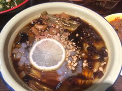 -爆炸头阿姨小四川正宗川味小吃(无任何分店)