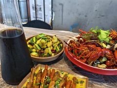 -老街烧烤大排档·地道湖北菜·龙虾馆(汉口火车站店)