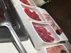-海底捞火锅鲜切牛肉主题店(长寿路店)