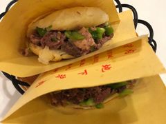 驴肉板肠火烧-保府味道金饼驴肉(橄榄郡店)