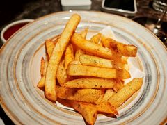 -LESCEDARS Brasserie Bistro香柏树